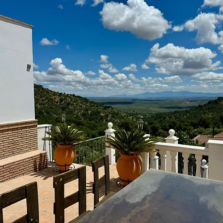 Casarural Sierramorena Dos Encinas *